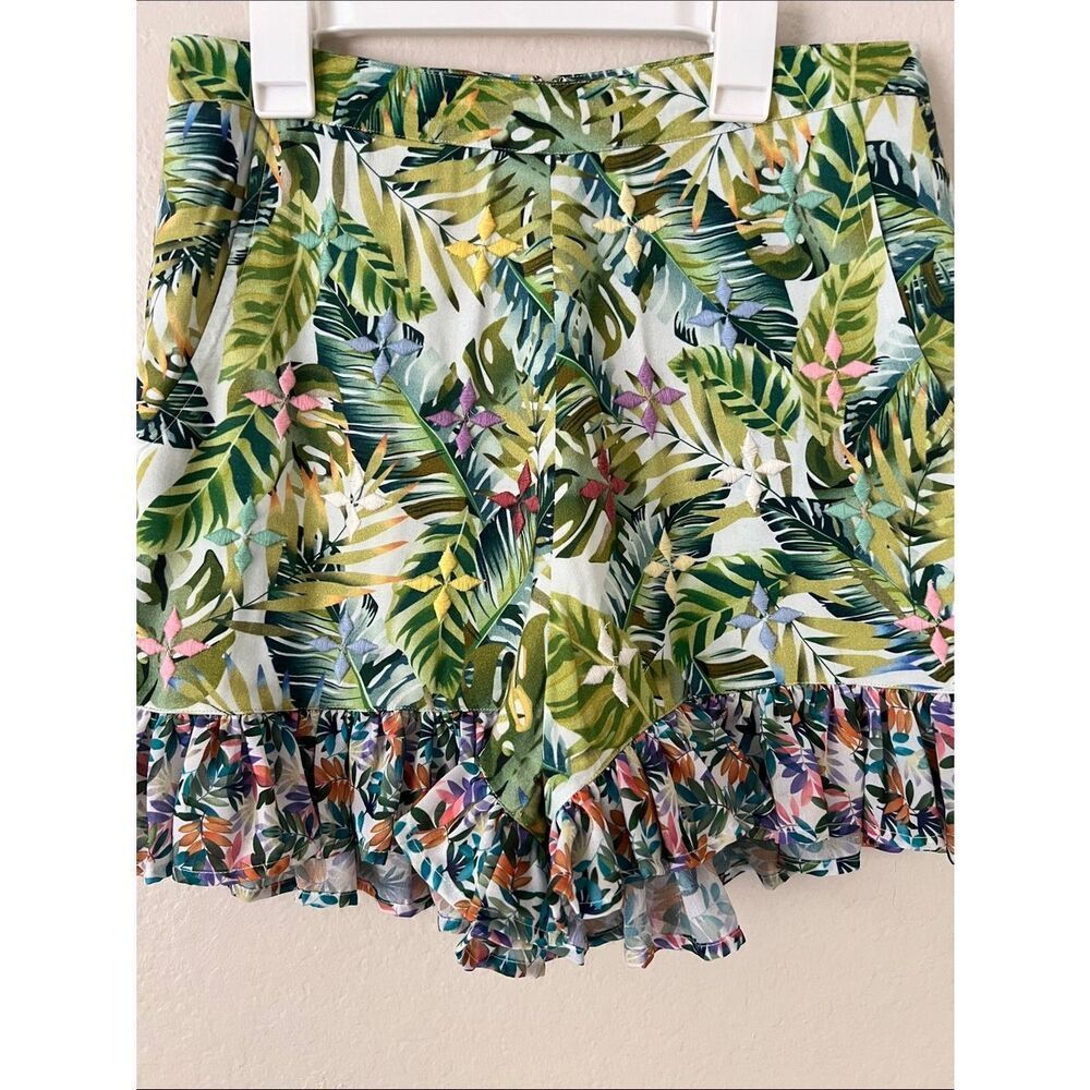 Euc All Things Mochi Tropical Print Ruffle Shorts Embroidered Pockets Size M — image 5 of 8